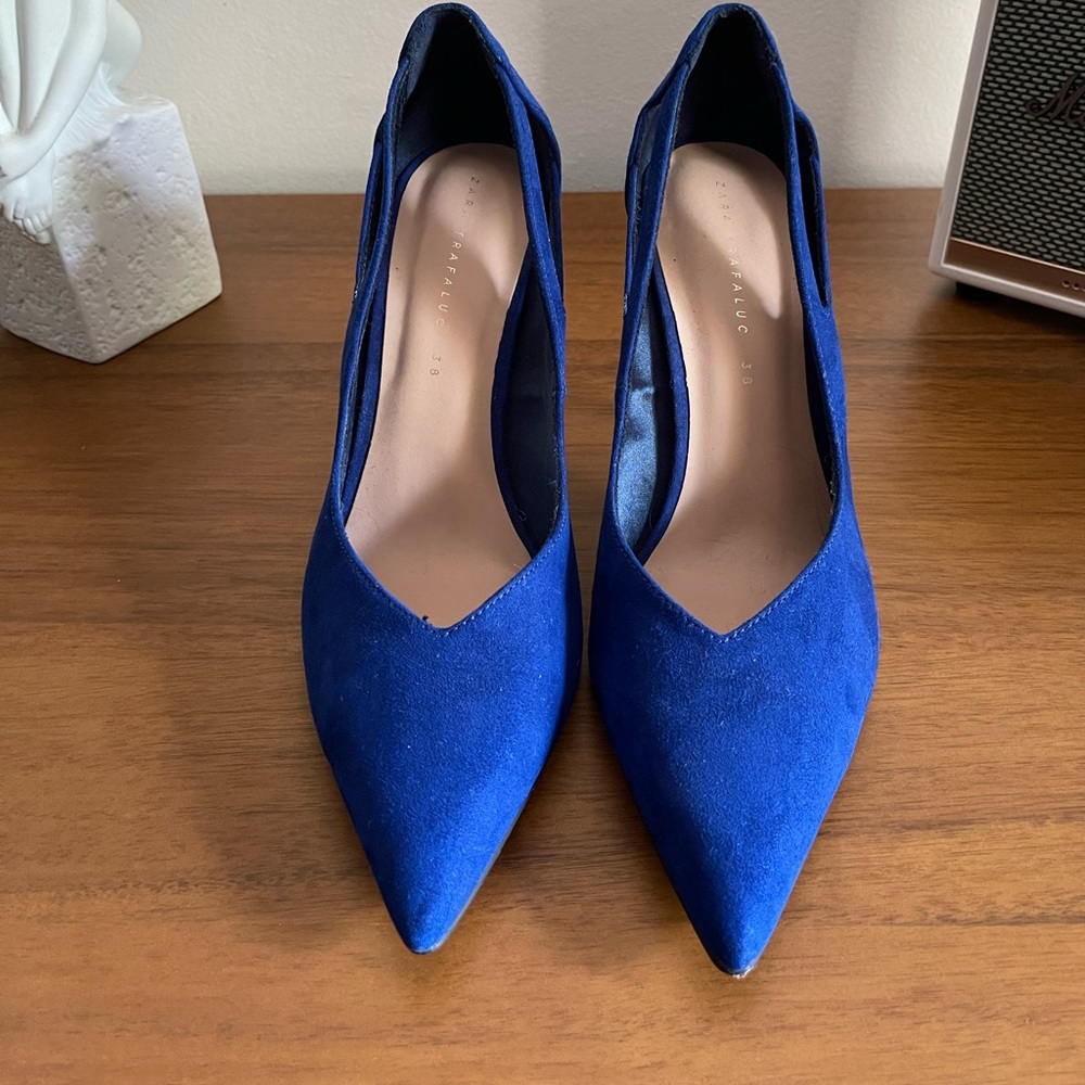 Zara NWOT Blue Suede Pump